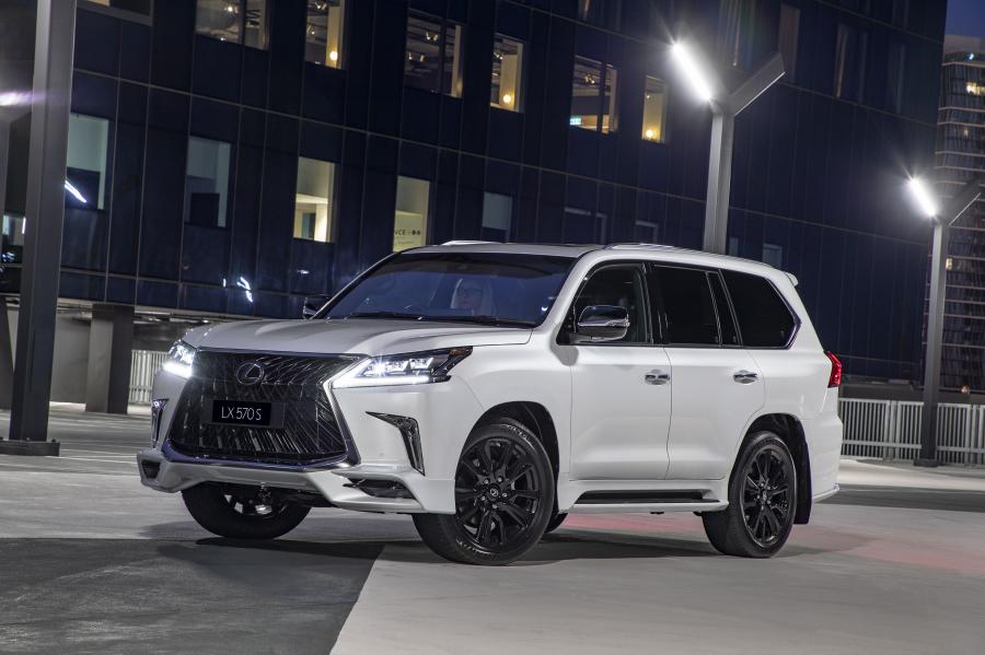  Lexus LX570 S (URJ200) 2018 года  (AU) (фото 1 из 8)